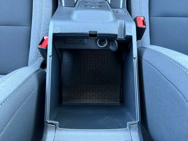 New 2025 Black Ford Base image 28