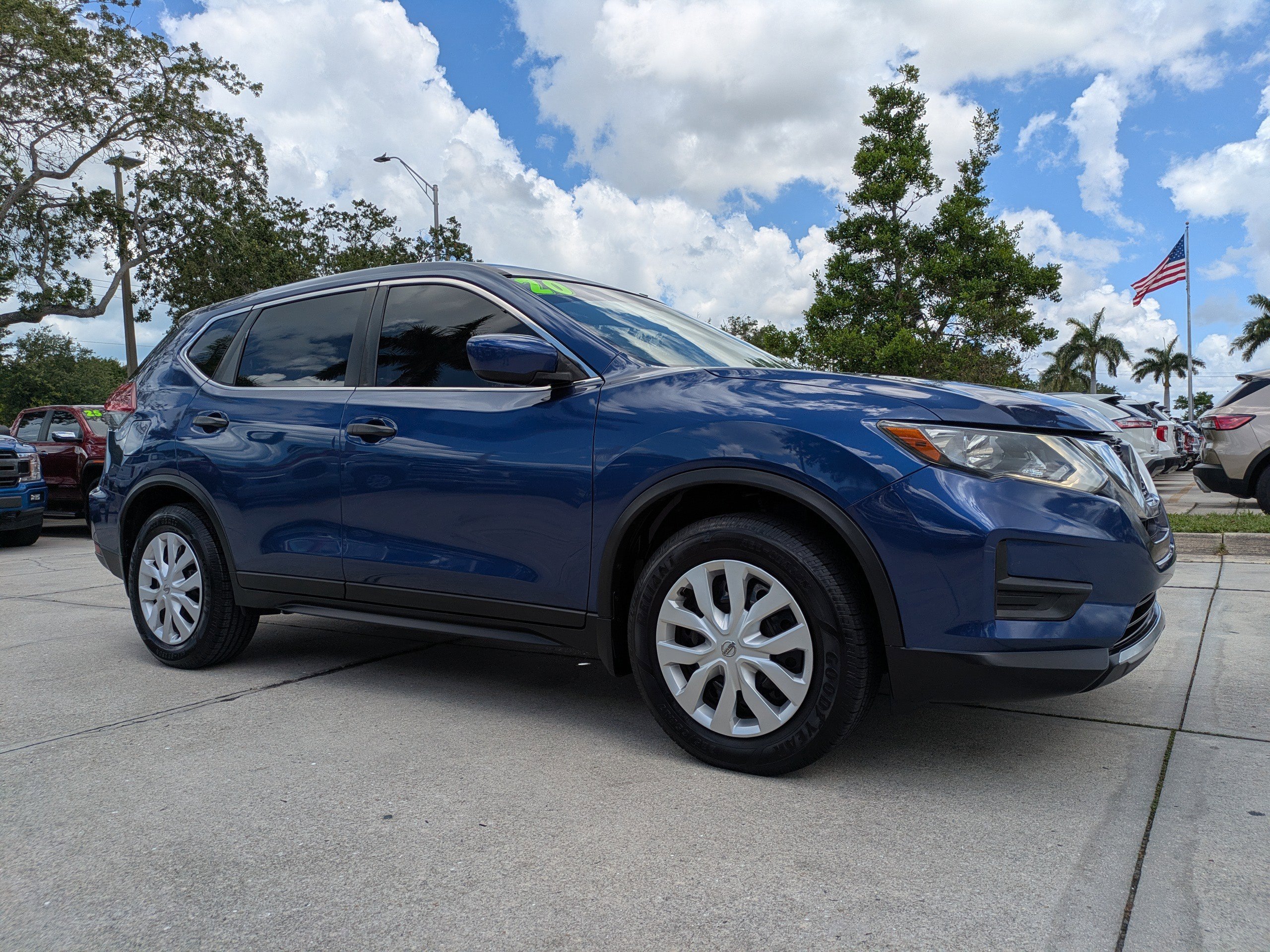Used 2020 Nissan Rogue S with VIN JN8AT2MT3LW036587 for sale in Naples, FL