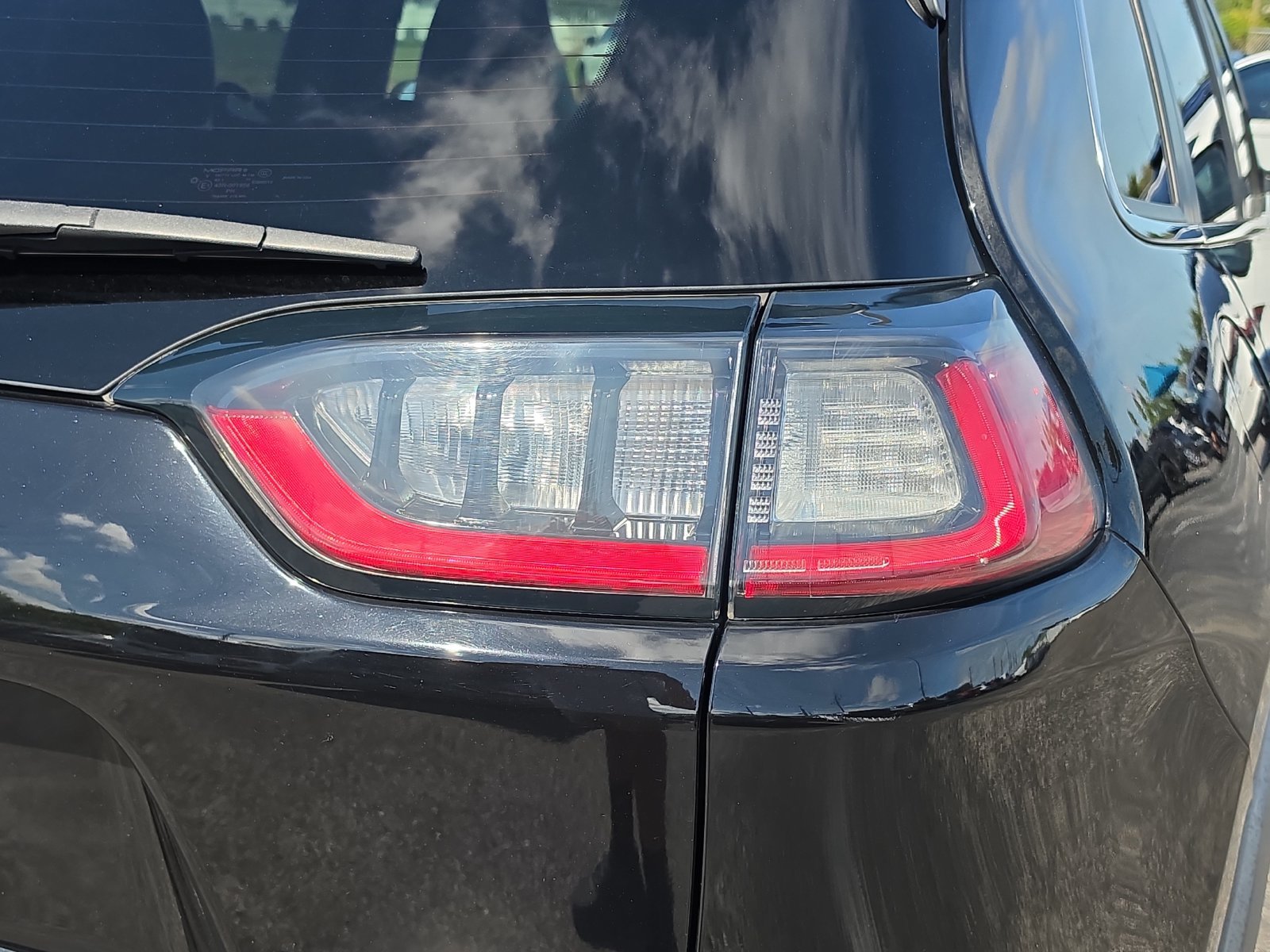Used 2019 Black Jeep Limited image 8