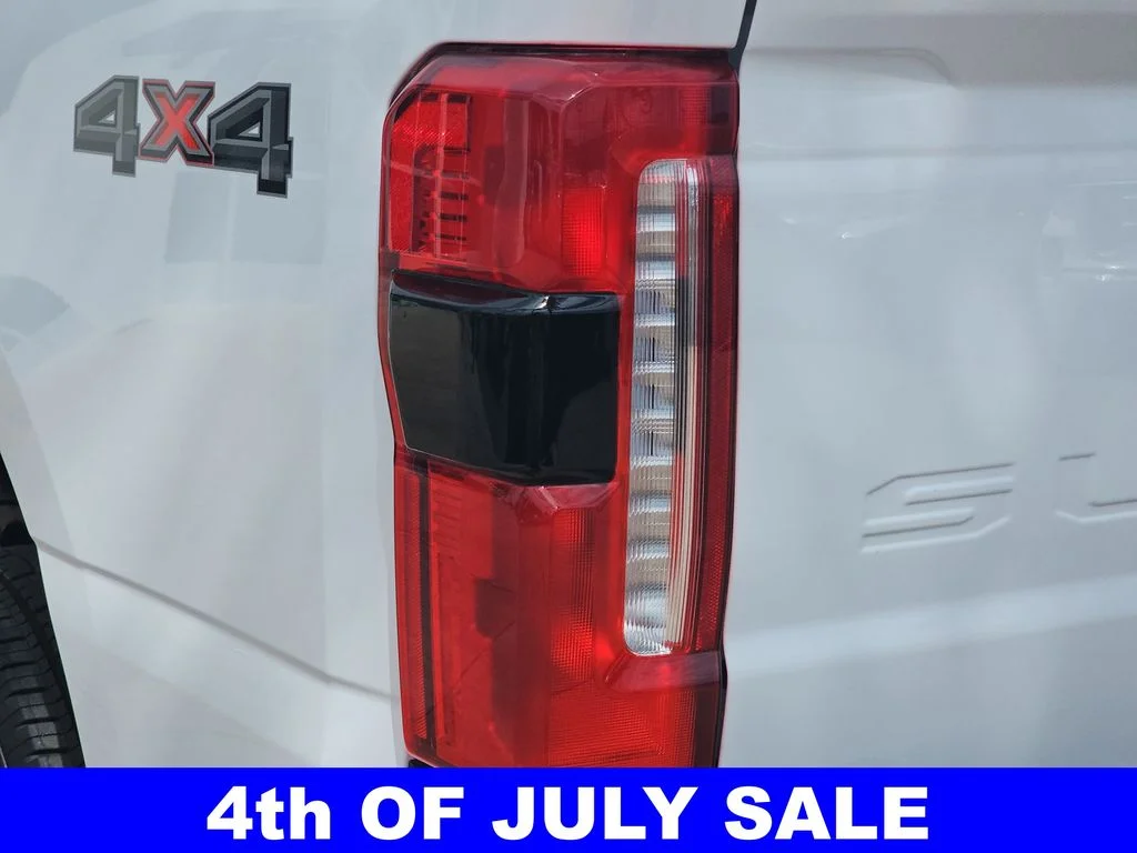 New 2026 Oxford White Ford F-350® Lariat® image 32