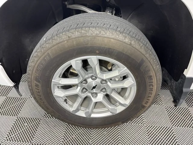 Used 2026 Summit White Chevrolet RST image 10