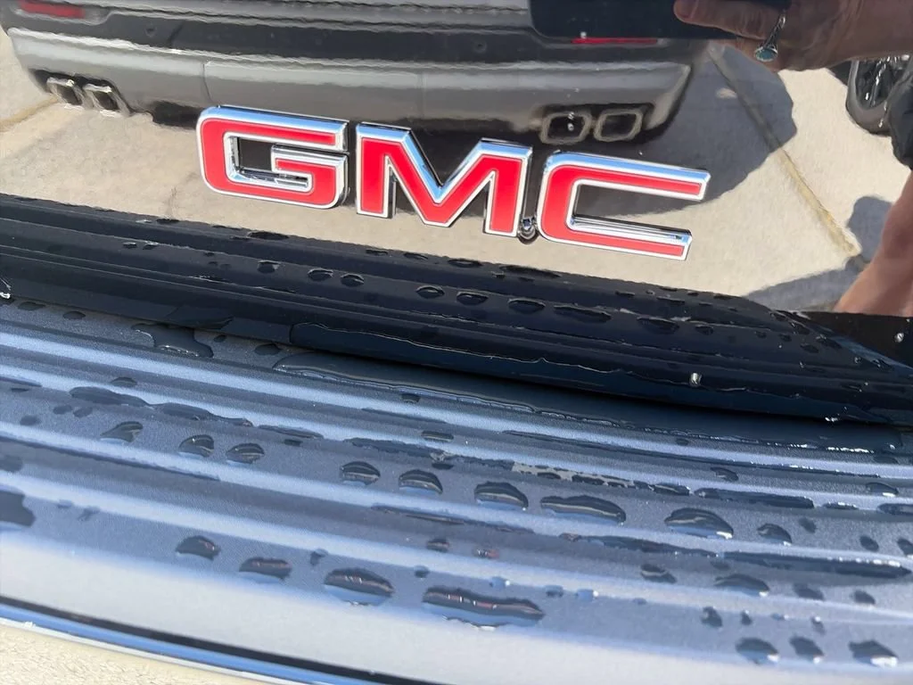 2026 GMC Yukon XL Denali - Photo 34