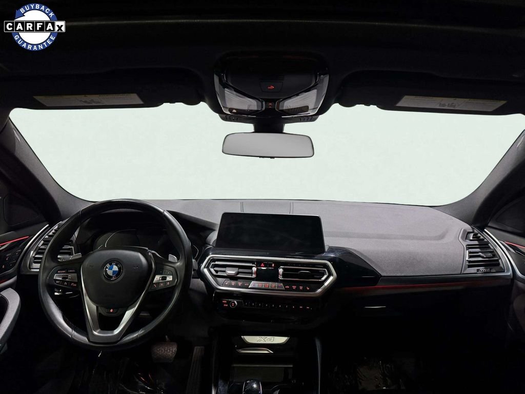 Used 2022  BMW xDrive30i image 9