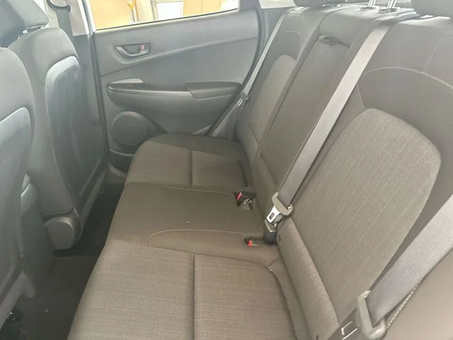 Used 2022 White Hyundai SEL image 25