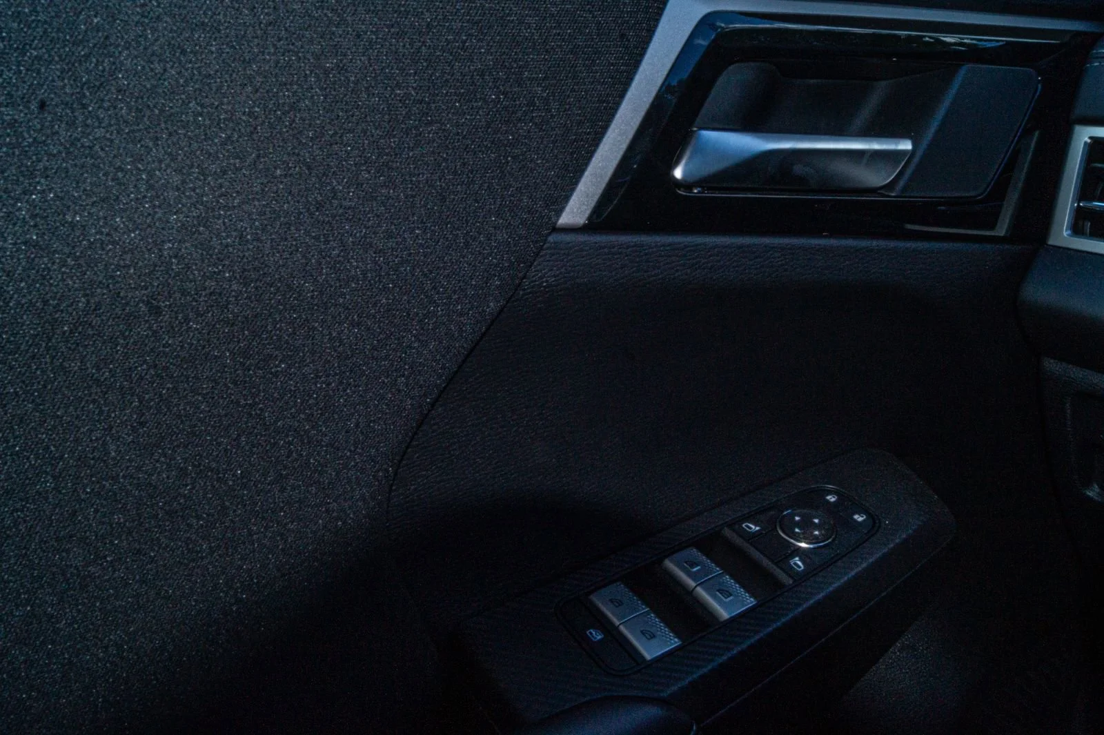 2025 Mitsubishi Outlander Plug-in Hybrid ES - Photo 21