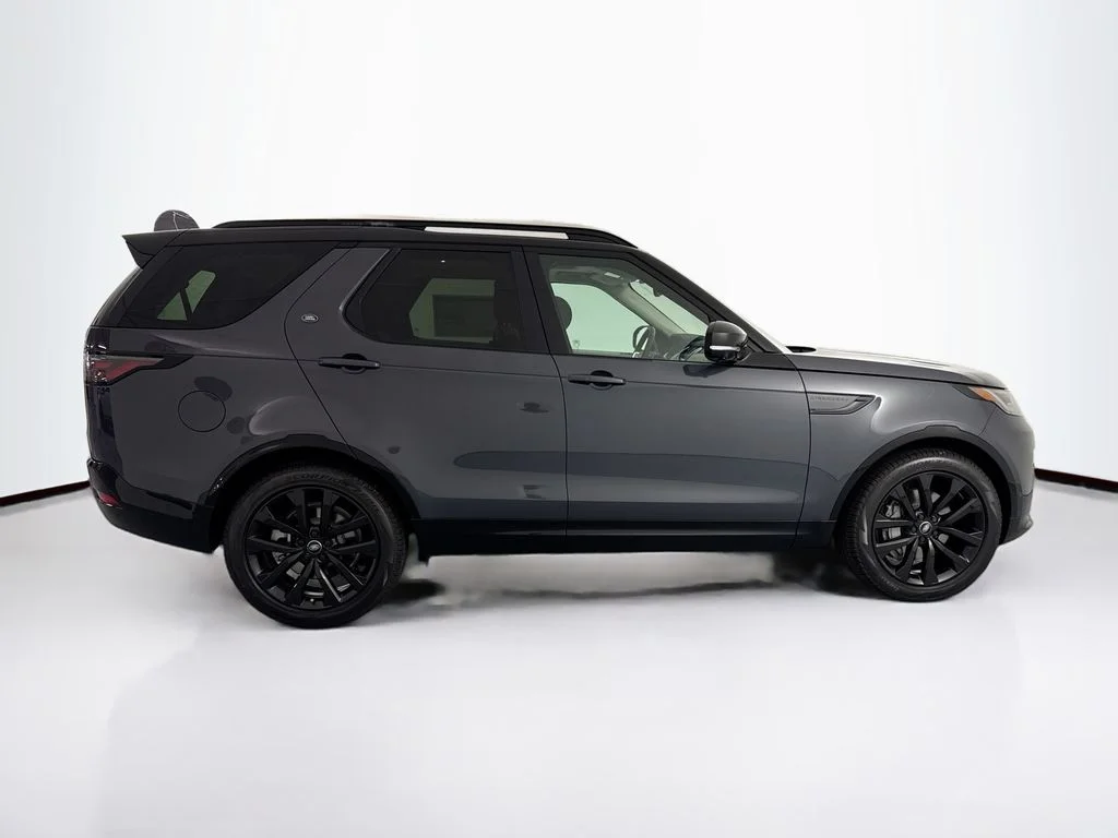 New 2026 Varesine Blue Land Rover Dynamic SE image 4