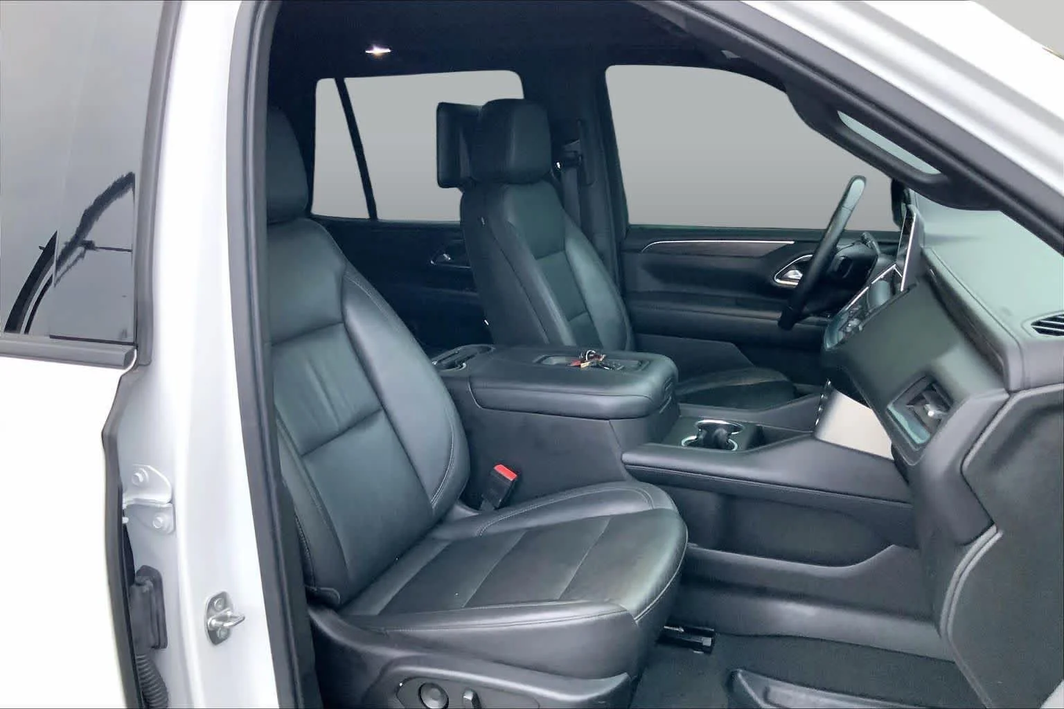 Used 2021 Summit White Chevrolet Z71 image 9