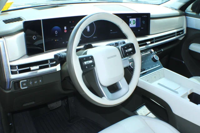 Used 2025 Rockwood Green Hyundai Calligraphy image 8