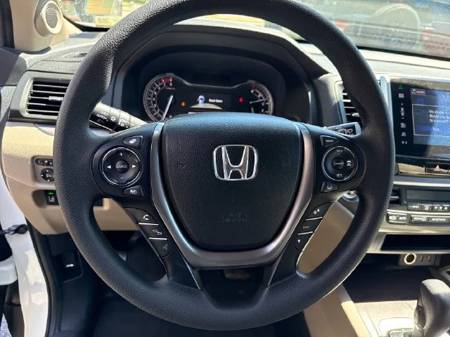 Used 2016 White Diamond Pearl Honda EX image 19