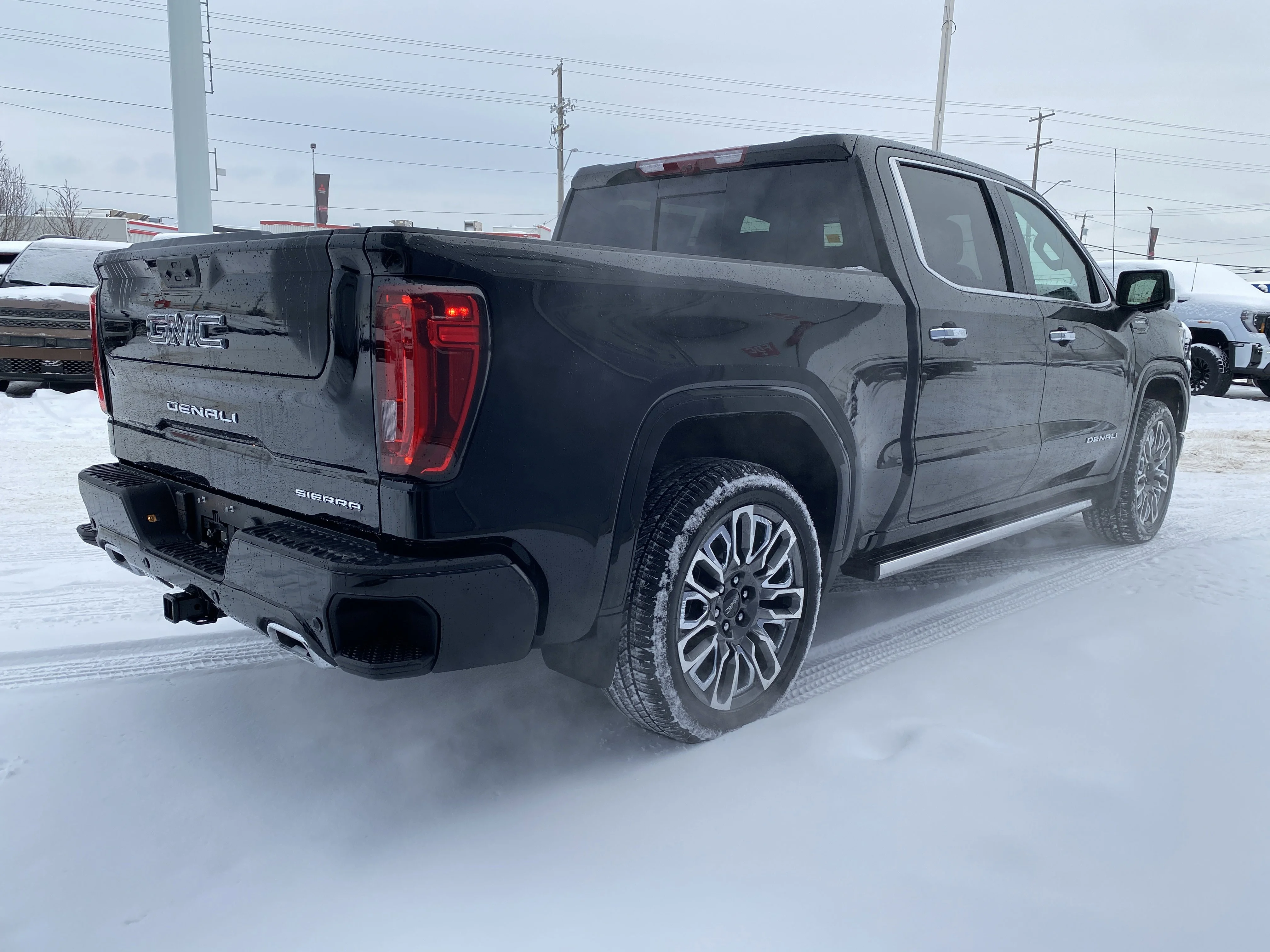 New 2026 ONYX BLACK GMC Denali Ultimate image 7