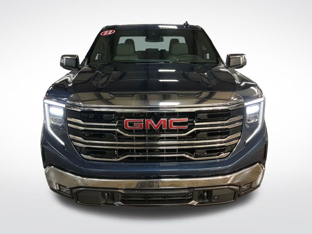 Used 2022 Pacific Blue Metallic GMC SLT image 9