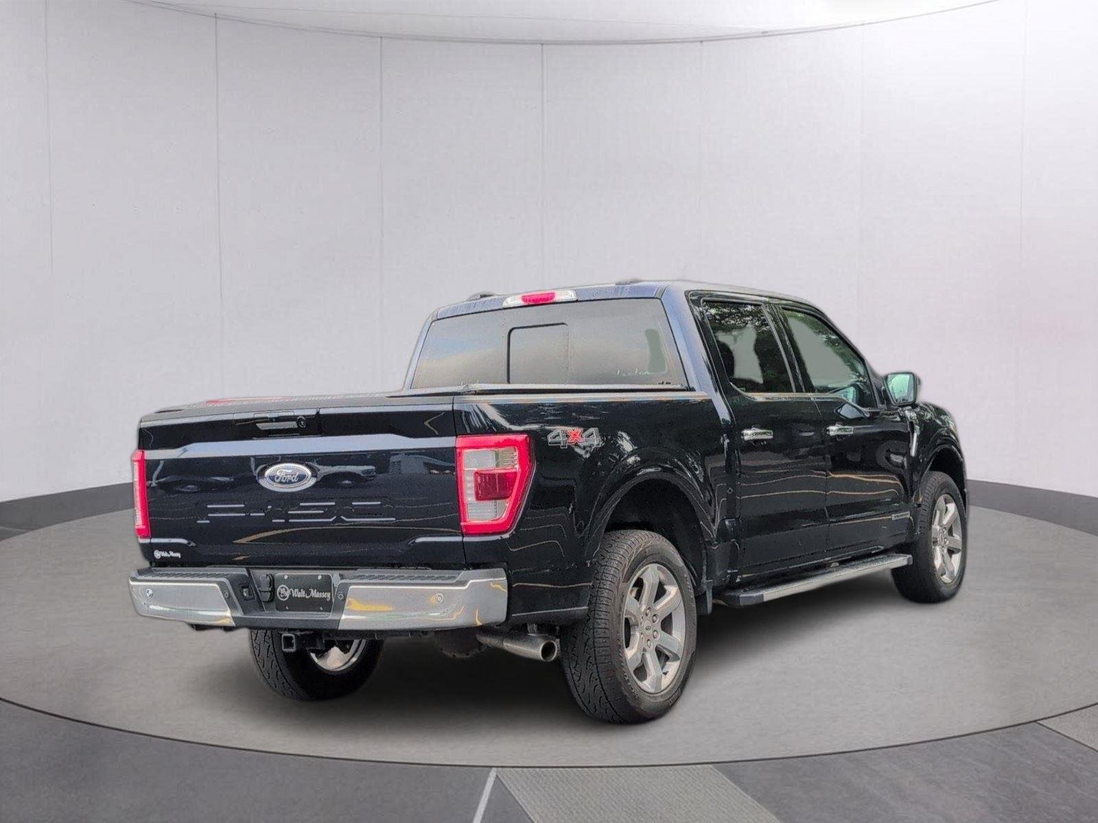 Used 2023 Antimatter Blue Ford LARIAT image 8