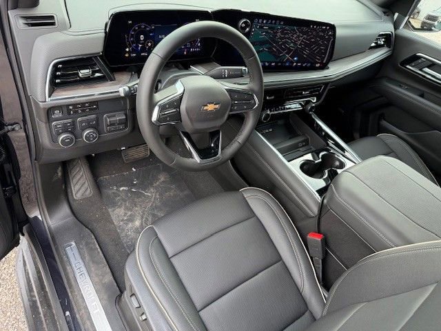 2025 Chevrolet Suburban Premier - Photo 12