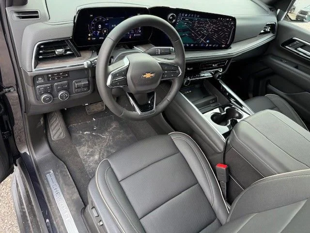 2025 Chevrolet Suburban Premier - Photo 12