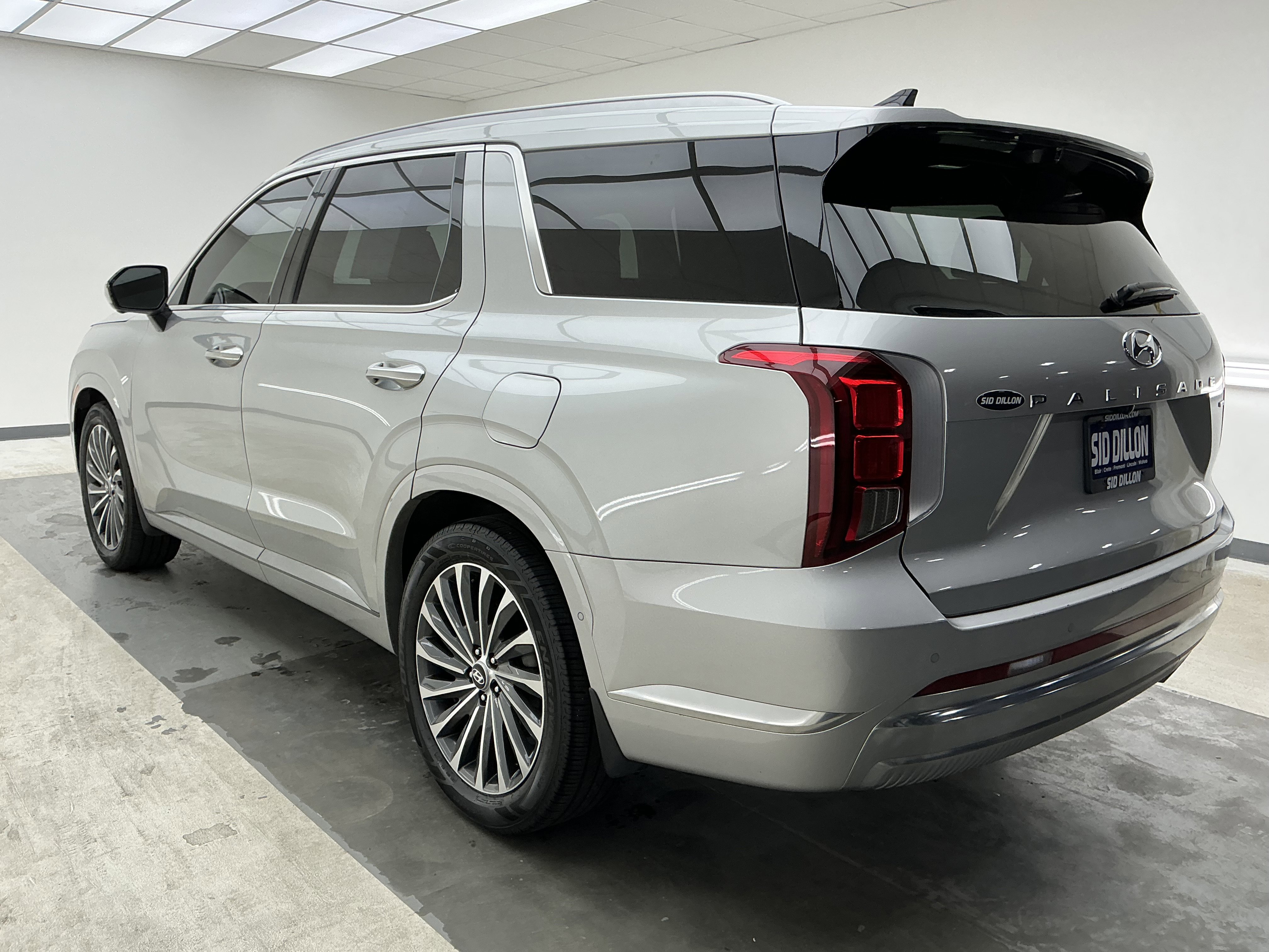 Certified Used 2023 Typhoon Silver Hyundai Calligraphy image 6