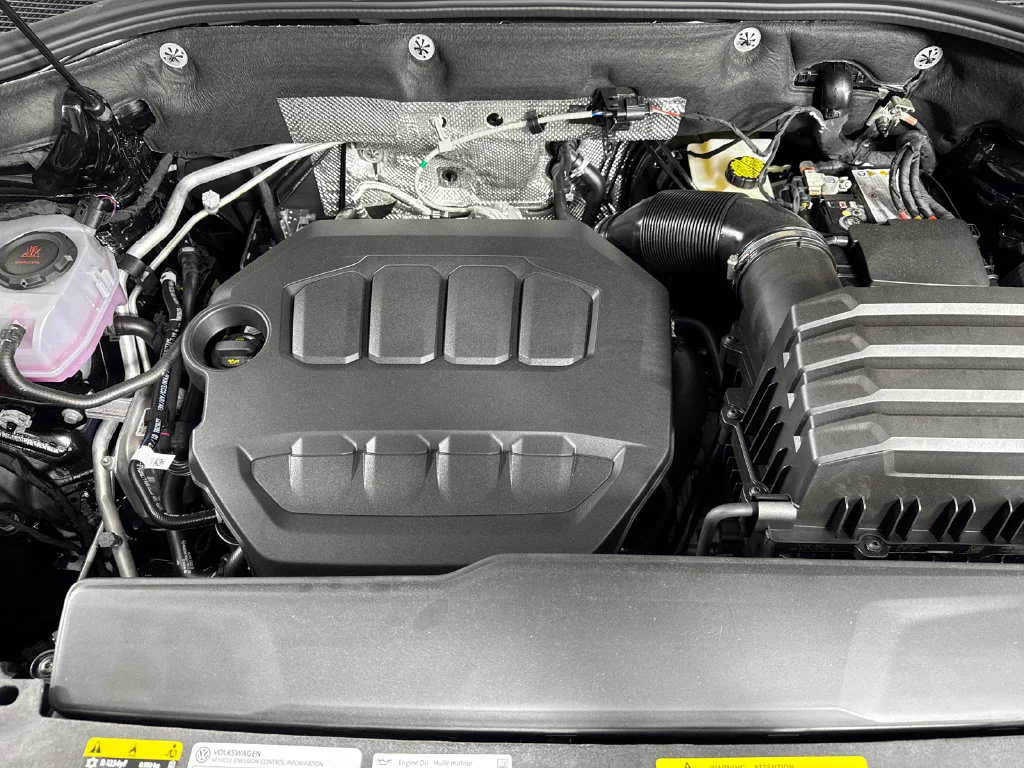 New 2026 Black Volkswagen SE w/Technology image 16