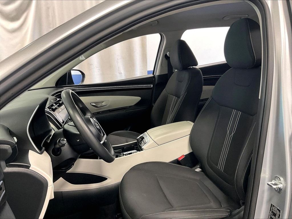 Used 2024 Silver Hyundai SEL image 10