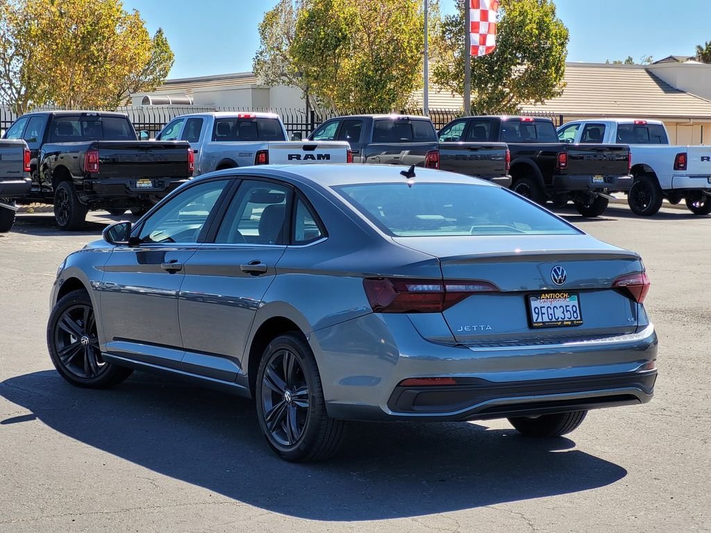 Used 2023 Gray Volkswagen 1.5T SE image 6