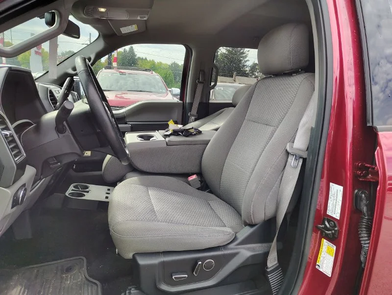 Used 2018 Red Ford XLT image 10