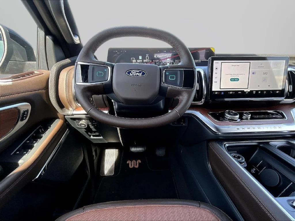 New 2027 Agate Black Metallic Ford MAX King Ranch® image 17
