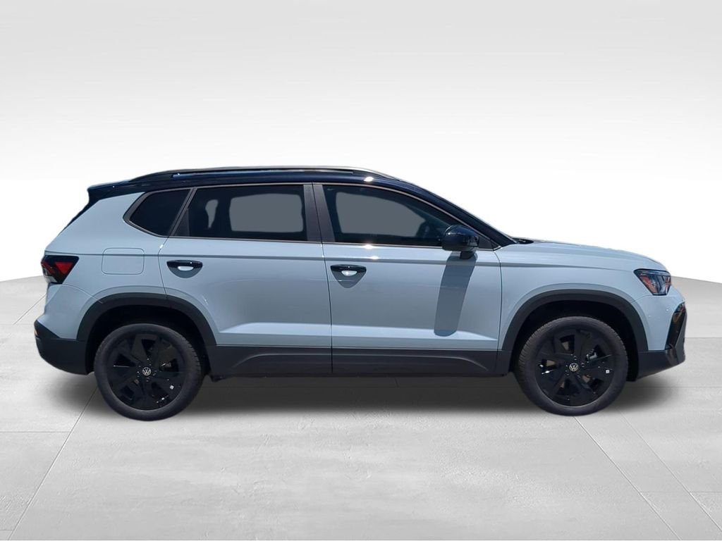 New 2026 Gray Volkswagen 1.5T SE Black image 3