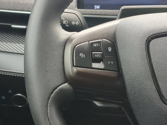 Used 2023 Black Ford Premium image 29