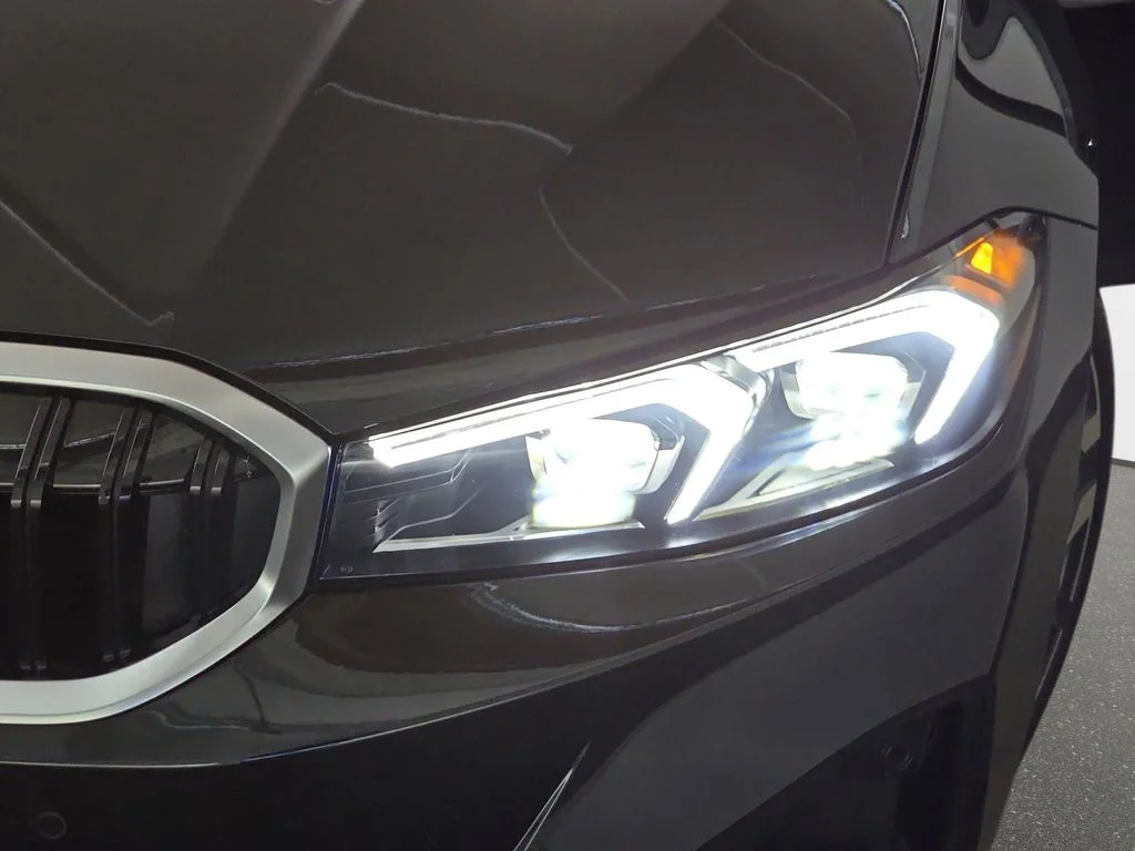 Used 2026 Black Sapphire Metallic BMW 330i xDrive image 33