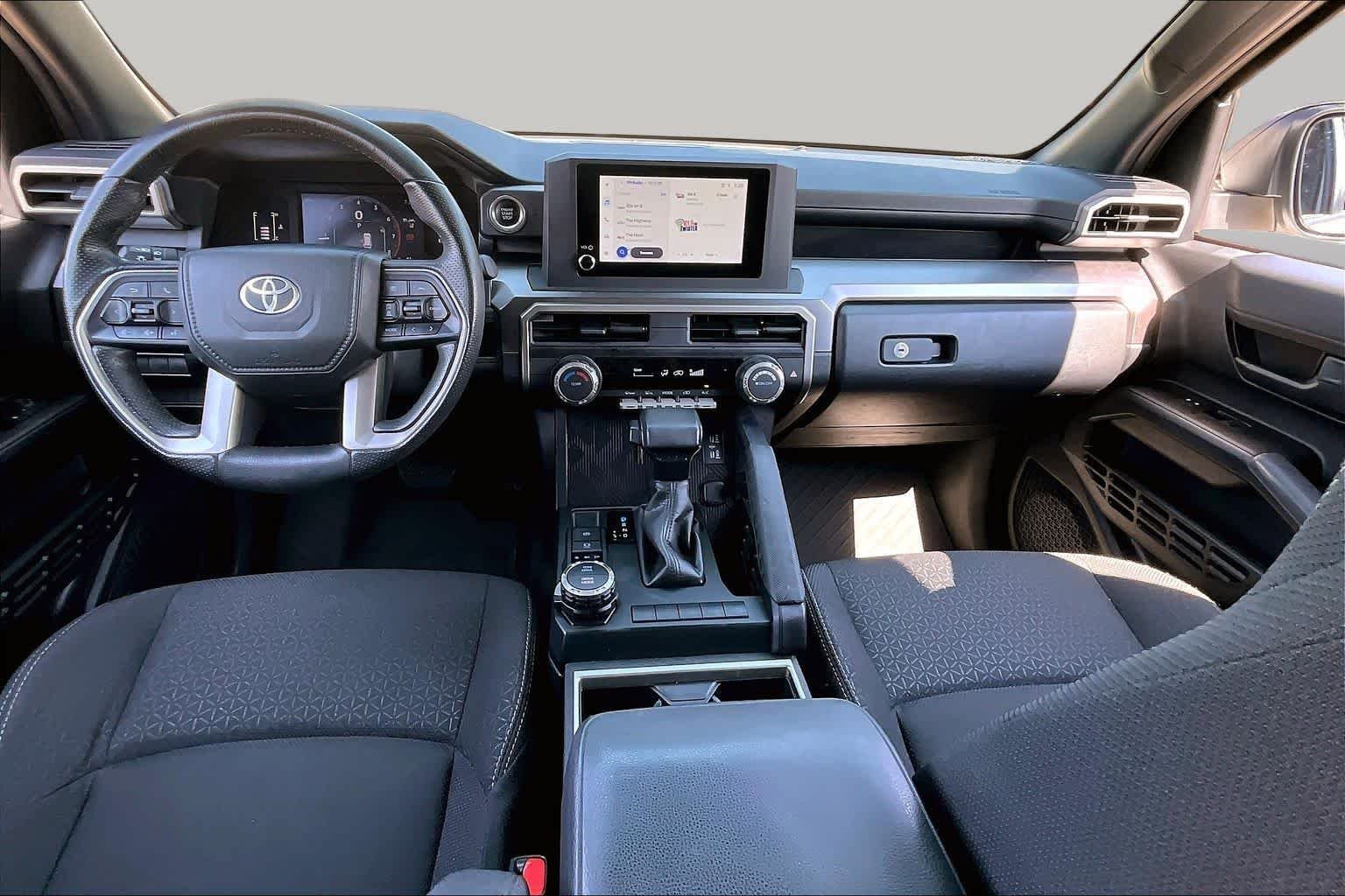 Used 2025 ICE CAP Toyota SR5 image 13