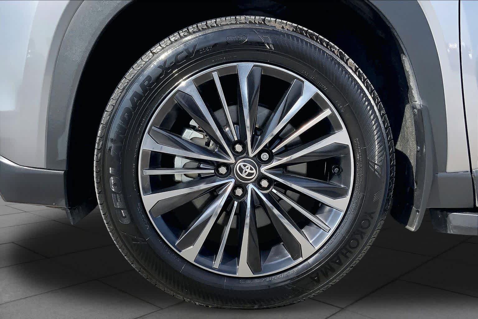 Used 2026 Heavy Metal Toyota Hybrid MAX Platinum image 11