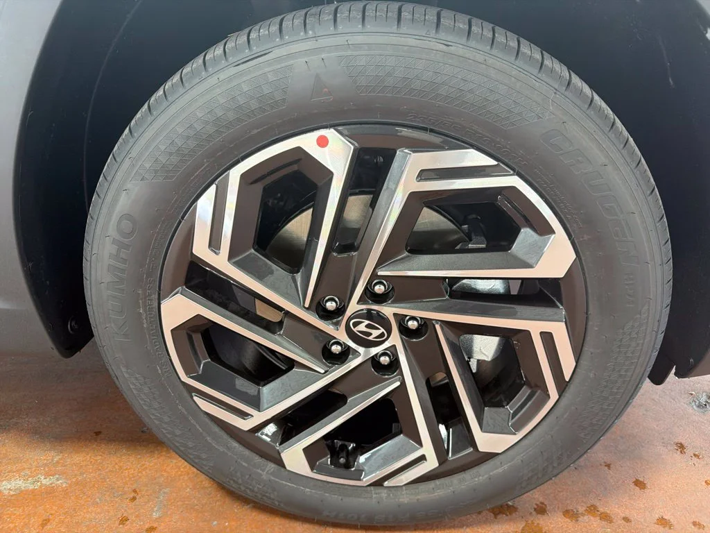 New 2026 Phantom Black Hyundai SEL Plus image 11