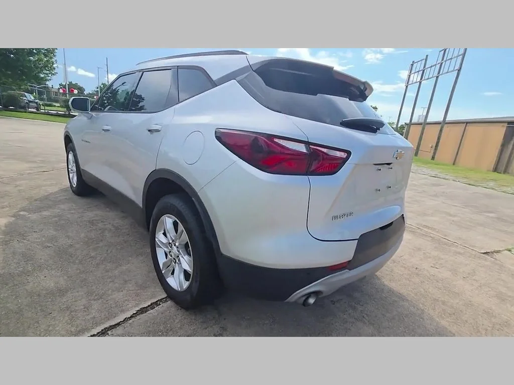 Used 2019 Silver Chevrolet Base image 42