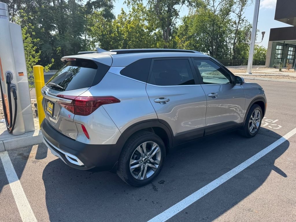 Used 2021 Gray Kia S image 15