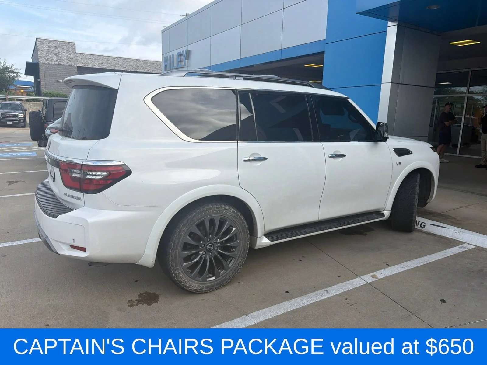 Used 2021 White Nissan Platinum image 3
