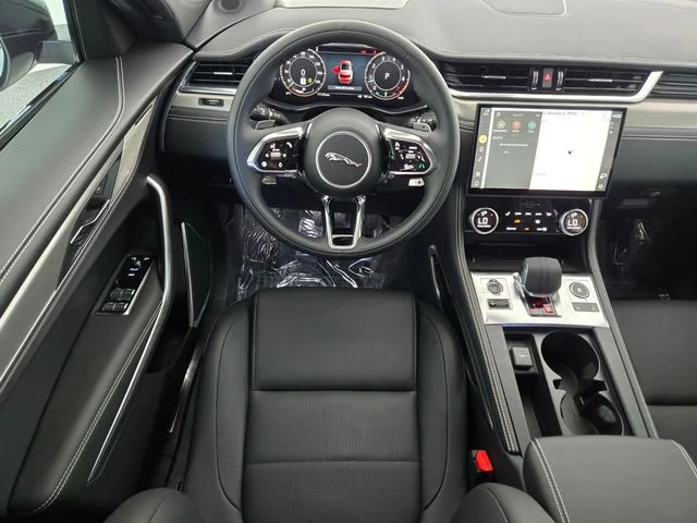 2026 Jaguar F-Pace R-Dynamic S - Photo 12
