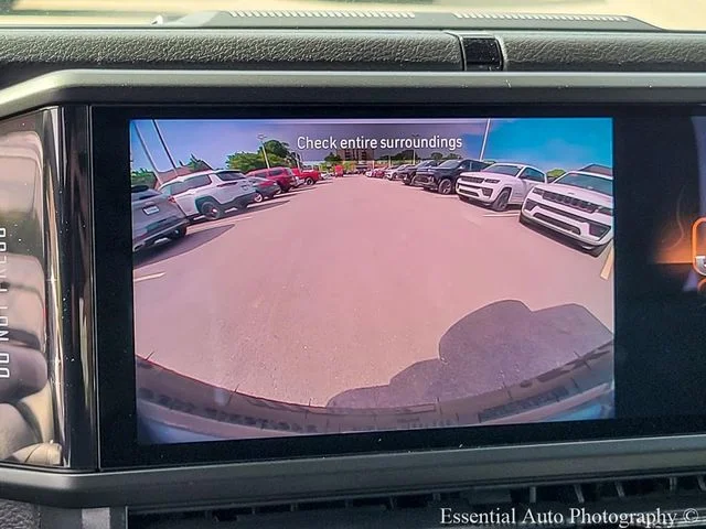 New 2026 Granite Crystal Metallic Clearcoat Jeep Sport S image 16