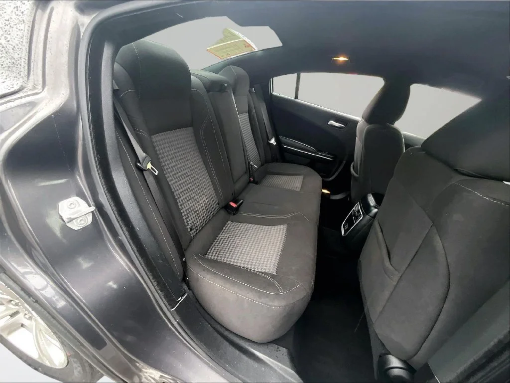 Used 2023 Gray Dodge SXT image 27