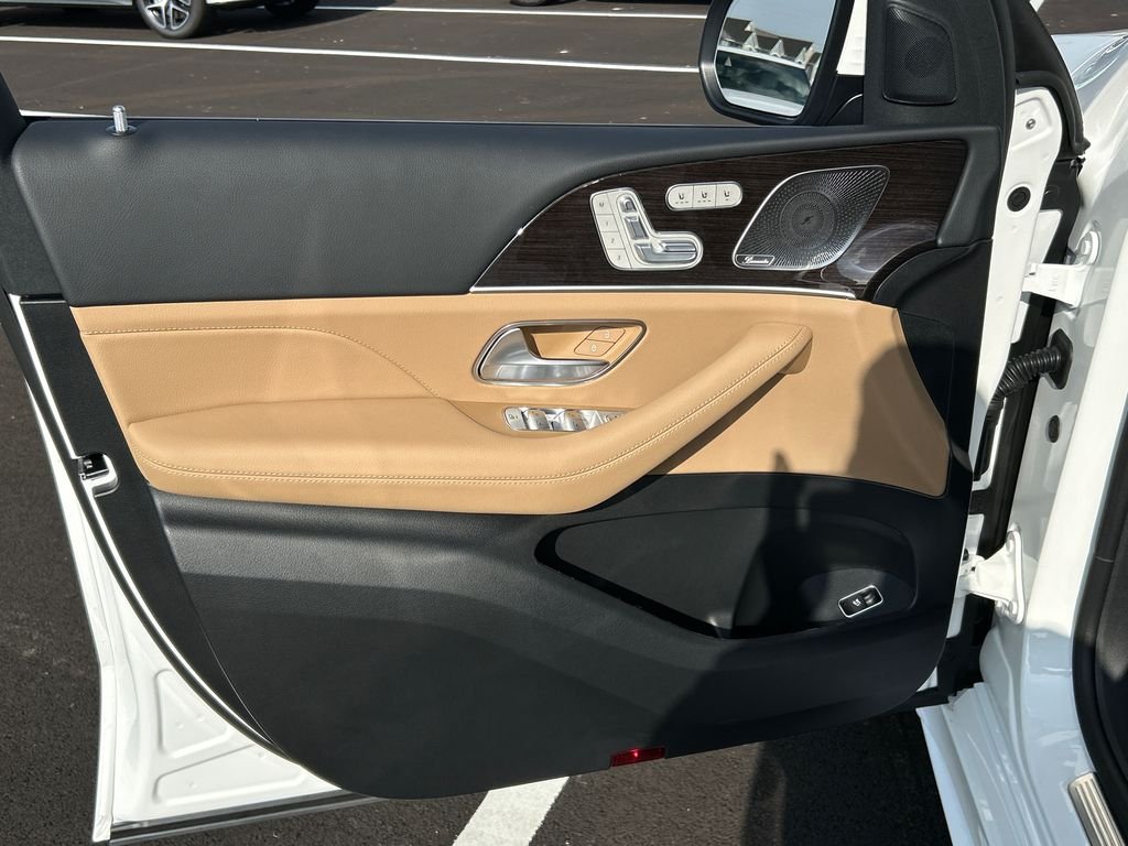 New 2026 Polar White Mercedes-Benz GLE 580 image 10
