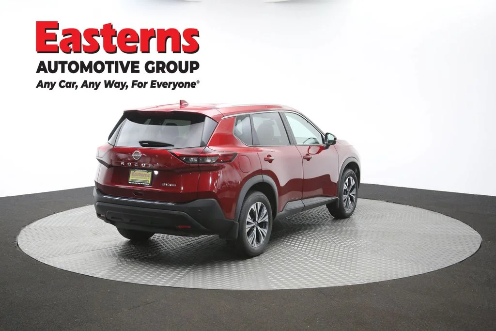 Used 2023 Red Nissan SV image 42