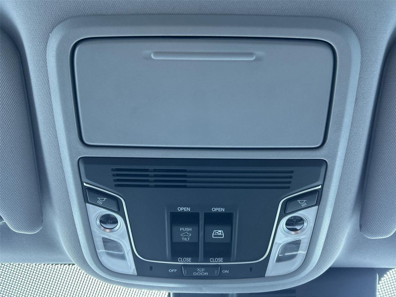 2025 Honda Ridgeline RTL - Photo 18