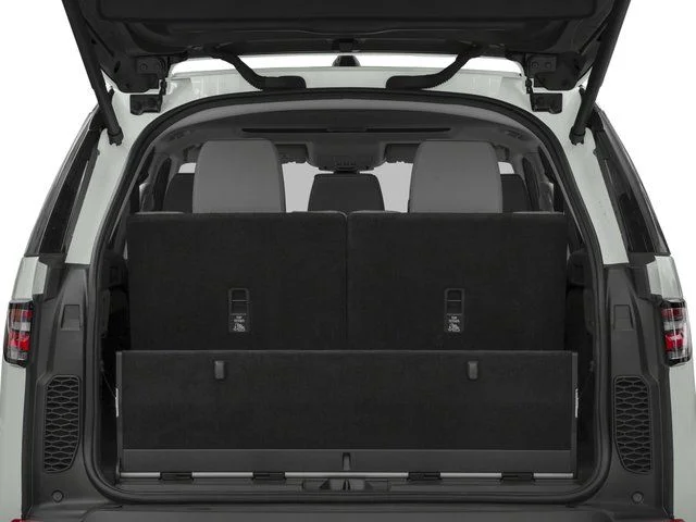 Used 2018  Land Rover HSE image 12
