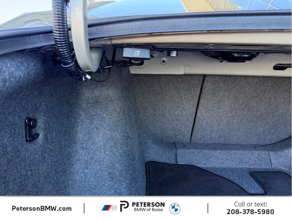 Used 2018  Honda Touring image 10