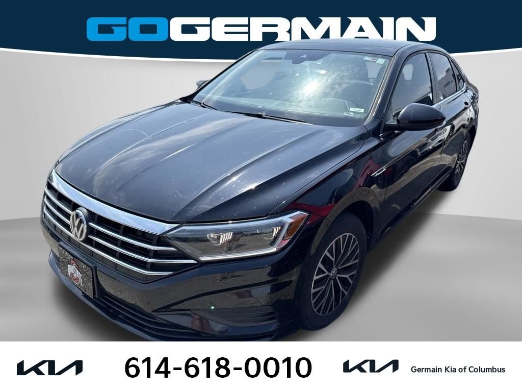 Used 2019 Black Volkswagen SEL image 1