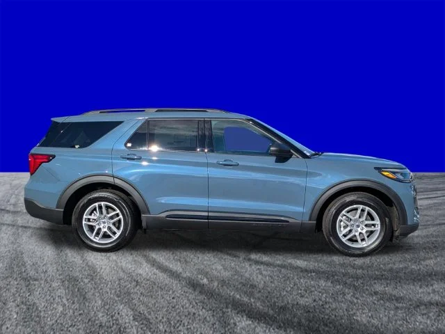 New 2026 Vapor Blue Metallic Ford Active image 3
