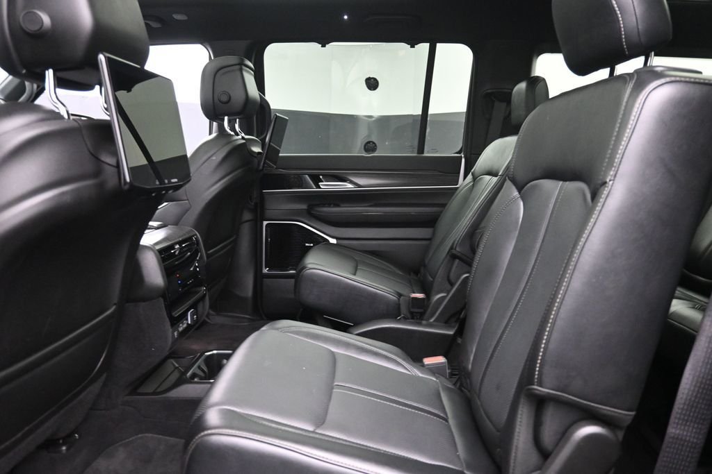 Used 2023 Black Jeep Series III image 16