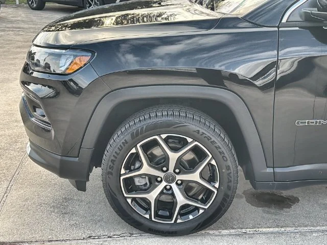2025 Jeep Compass Limited - Photo 32