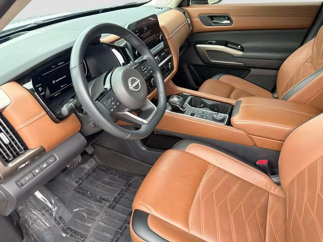 Used 2023 Gray Nissan Platinum image 19
