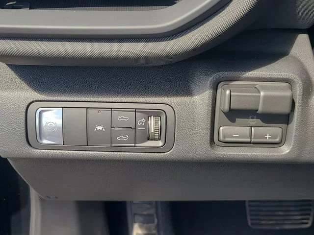New 2026 Black Chevrolet LT - Extended Range image 21