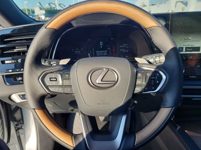 New 2026 Iridium Lexus PREMIUM PLUS image 14