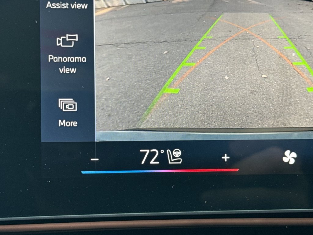 New 2027 Green BMW xDrive28i image 19