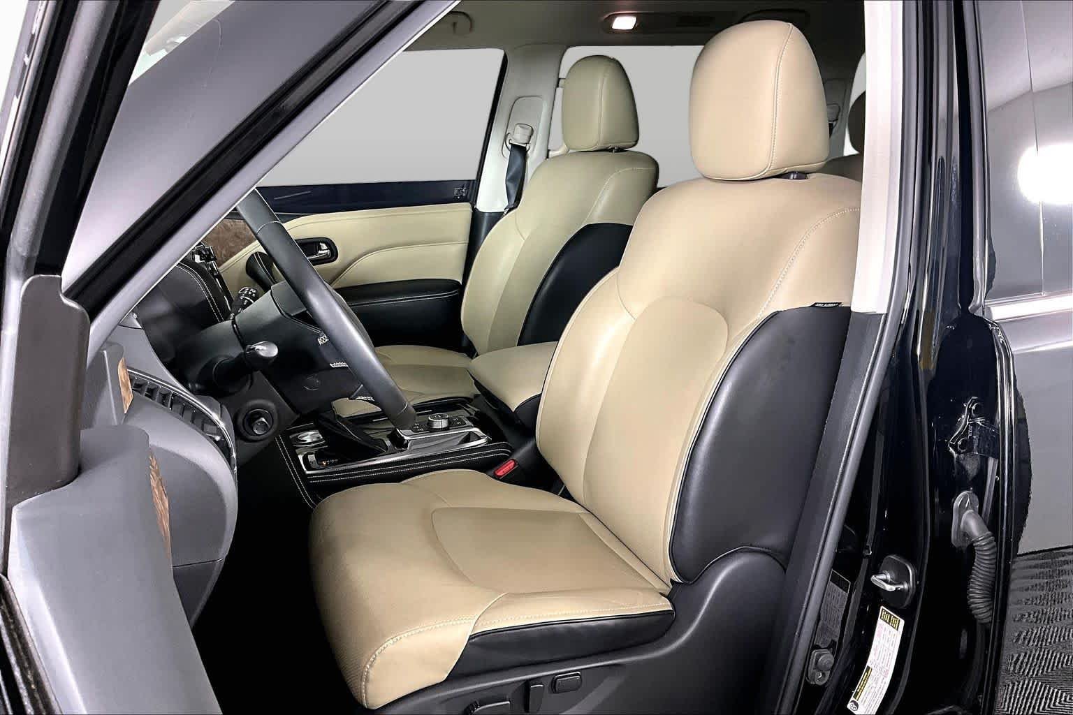 Used 2023 Black Obsidian INFINITI PREMIUM SELECT image 8